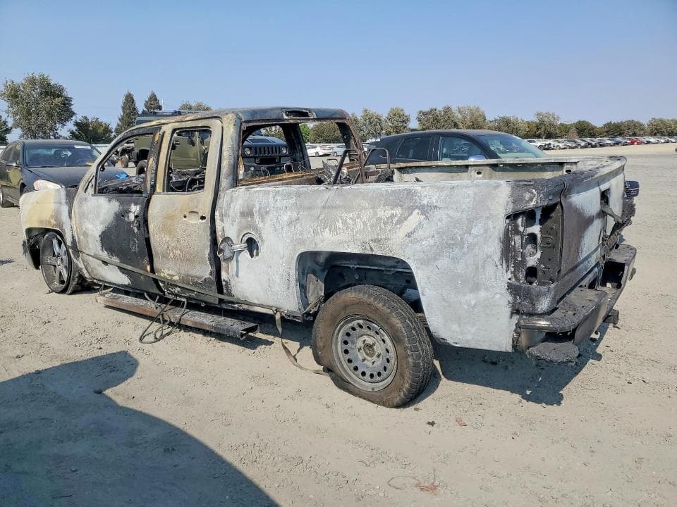 2019 CHEVROLET SILVERADO LD C1500 LT 2