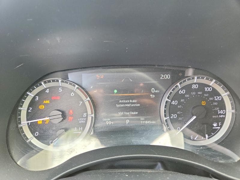2023 TOYOTA HIGHLANDER XLE 9