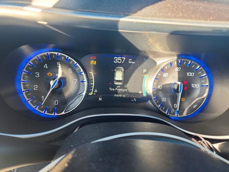 2020 CHRYSLER PACIFICA LIMITED 9