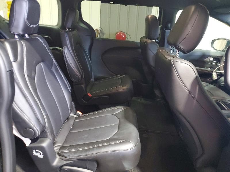 2027 CHRYSLER PACIFICA SELECT 11