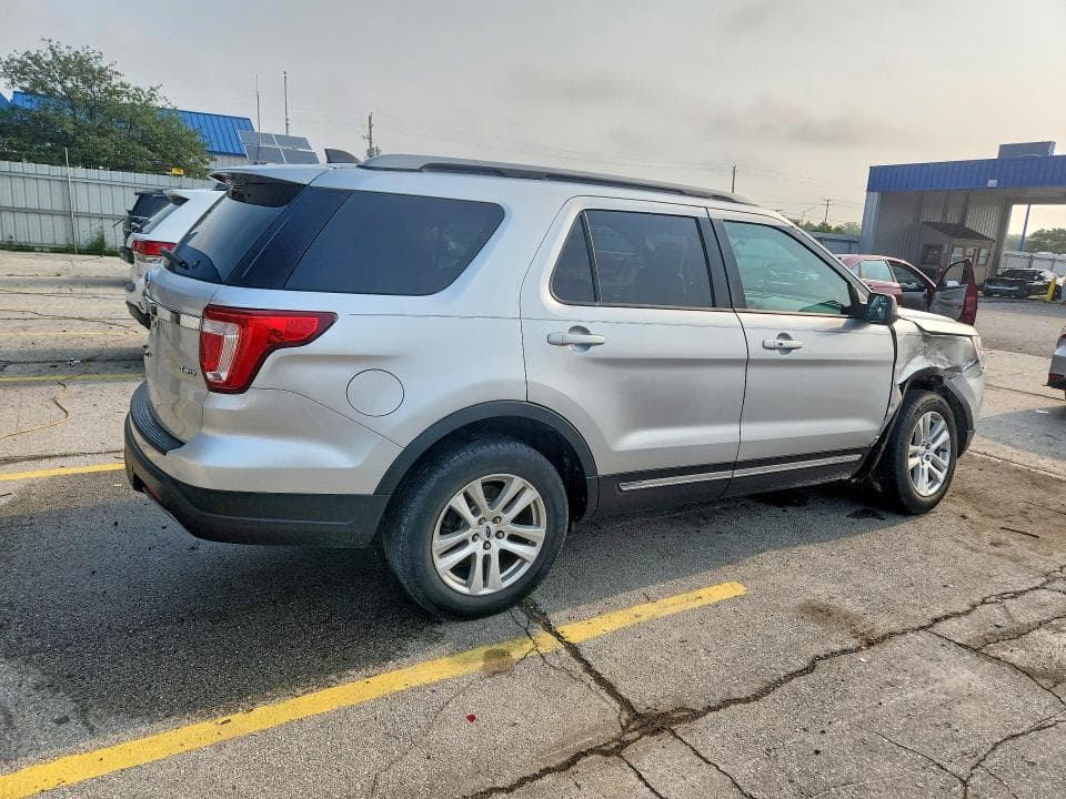 2019 FORD EXPLORER XLT 3
