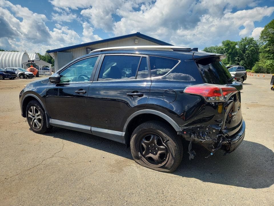 2017 TOYOTA RAV4 LE 2