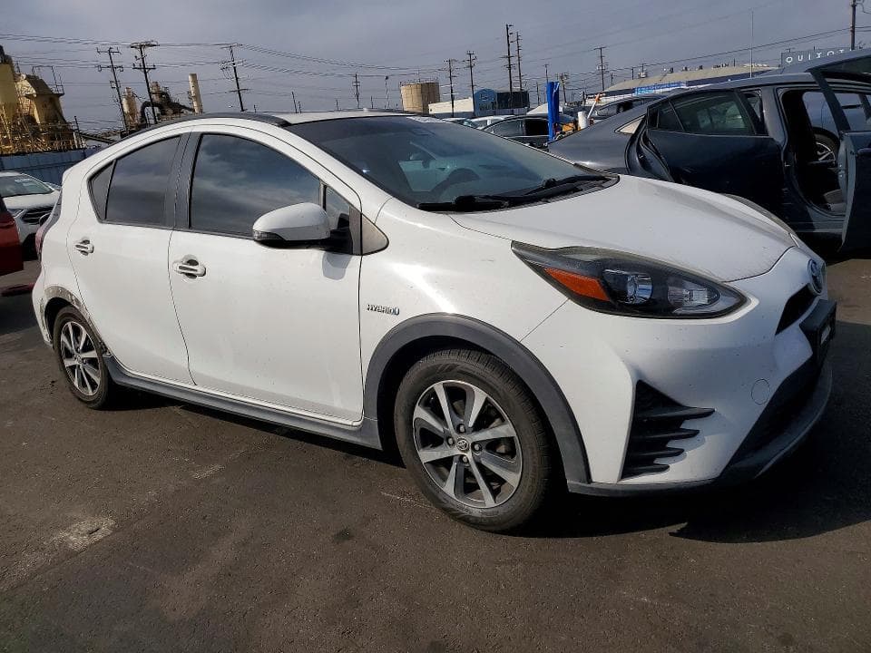 2018 TOYOTA PRIUS C TWO 4