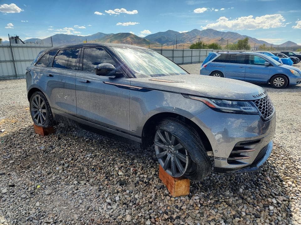 2018 LAND ROVER RANGE ROVER VELAR R-DYNAMIC HSE 4