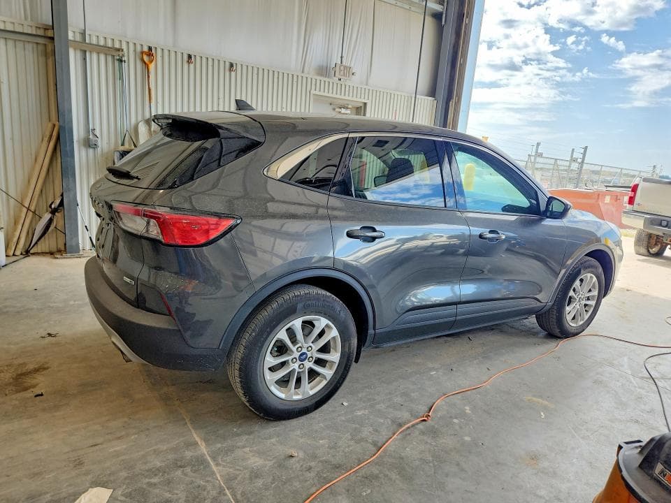 2020 FORD ESCAPE SE 3