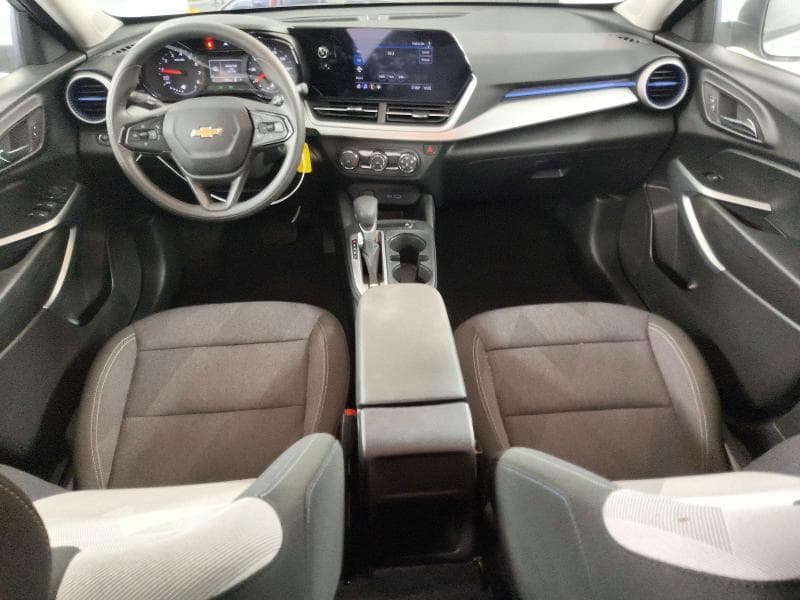 2024 CHEVROLET TRAX LS 8