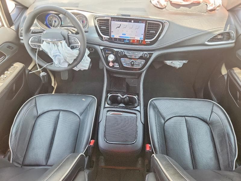 2026 CHRYSLER PACIFICA LIMITED 8