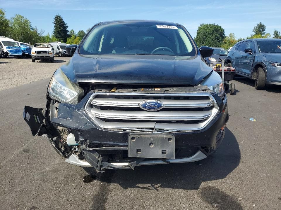 2017 FORD ESCAPE SE 5
