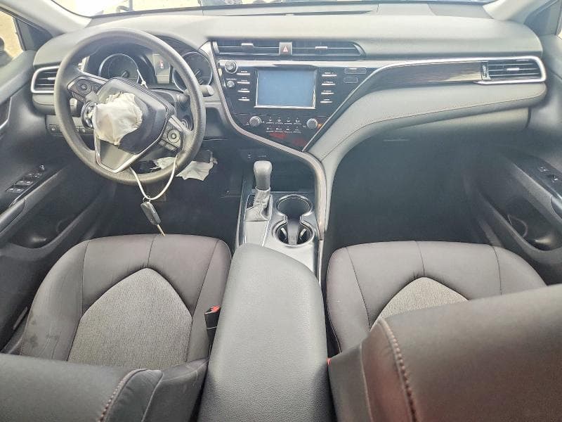 2018 TOYOTA CAMRY LE 8