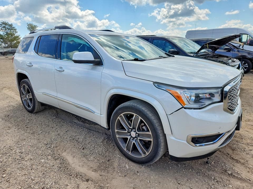 2017 GMC ACADIA DENALI 4