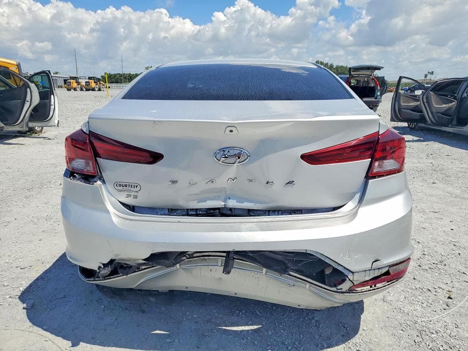 2019 HYUNDAI ELANTRA SE 6