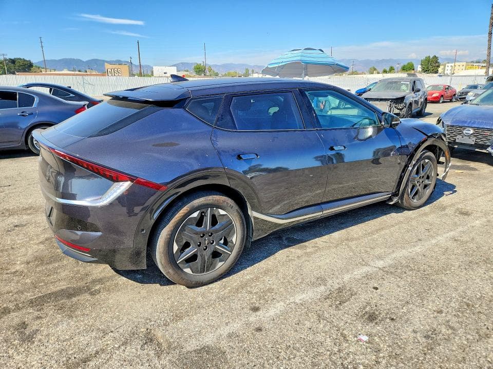 2025 KIA EV6 WIND 3