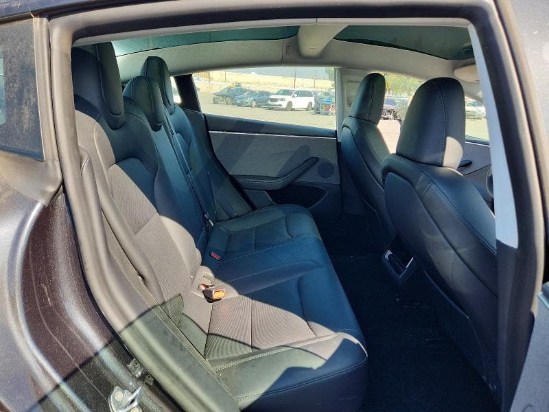 2025 TESLA MODEL 3 10