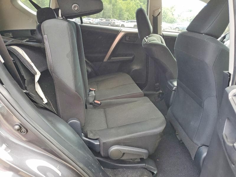 2018 TOYOTA RAV4 LE 10