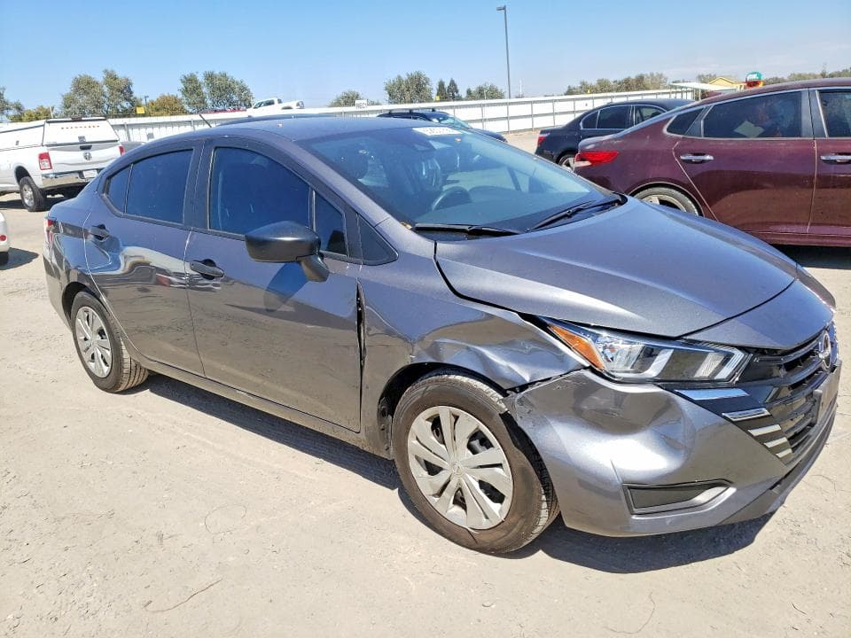 2023 NISSAN VERSA S 4