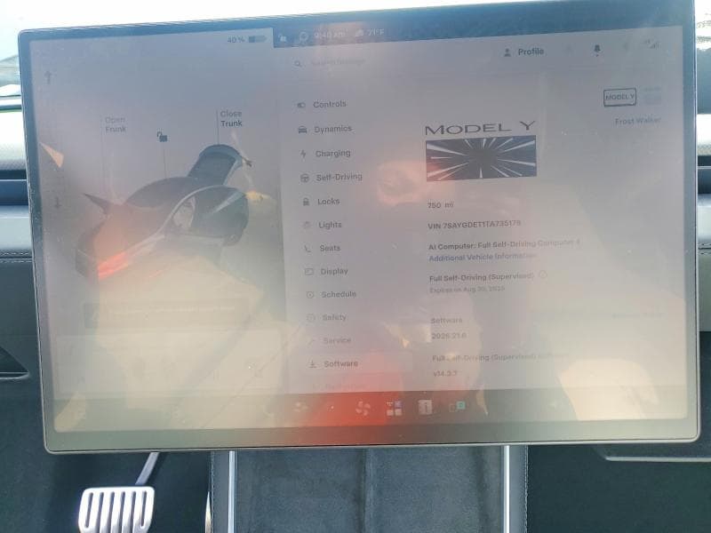 2026 TESLA MODEL Y 9