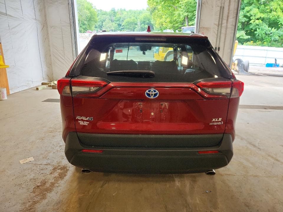 2024 TOYOTA RAV4 HYBRID XLE 6
