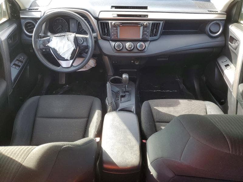 2018 TOYOTA RAV4 LE 8