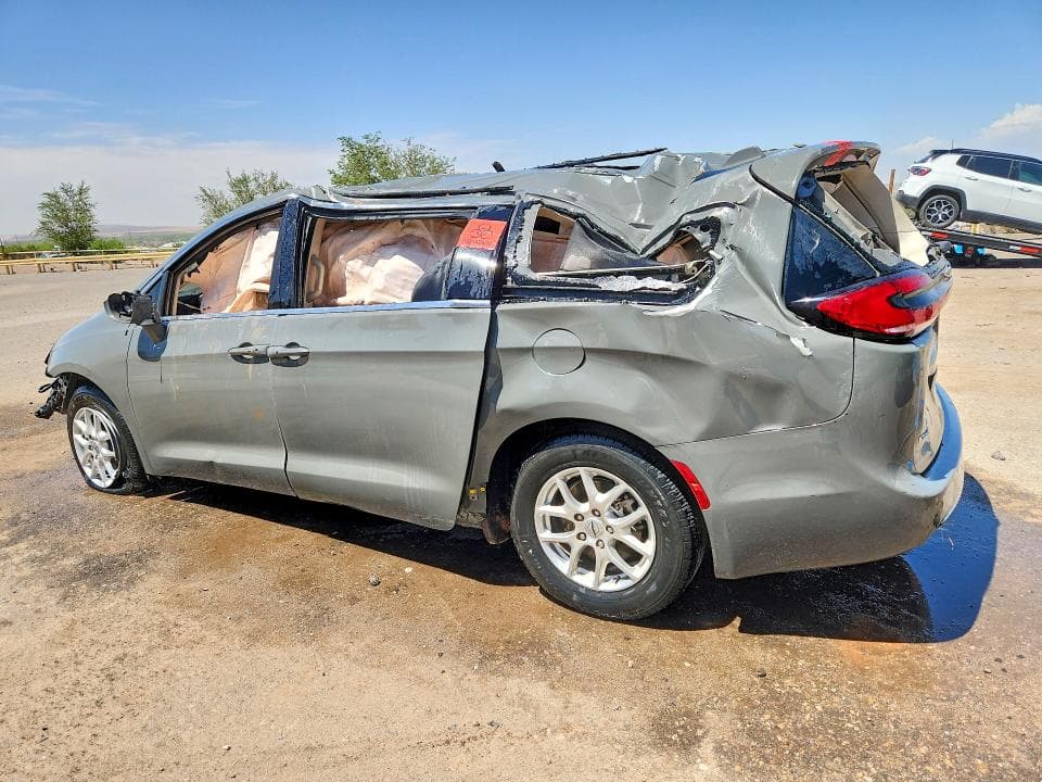 2022 CHRYSLER PACIFICA TOURING L 2