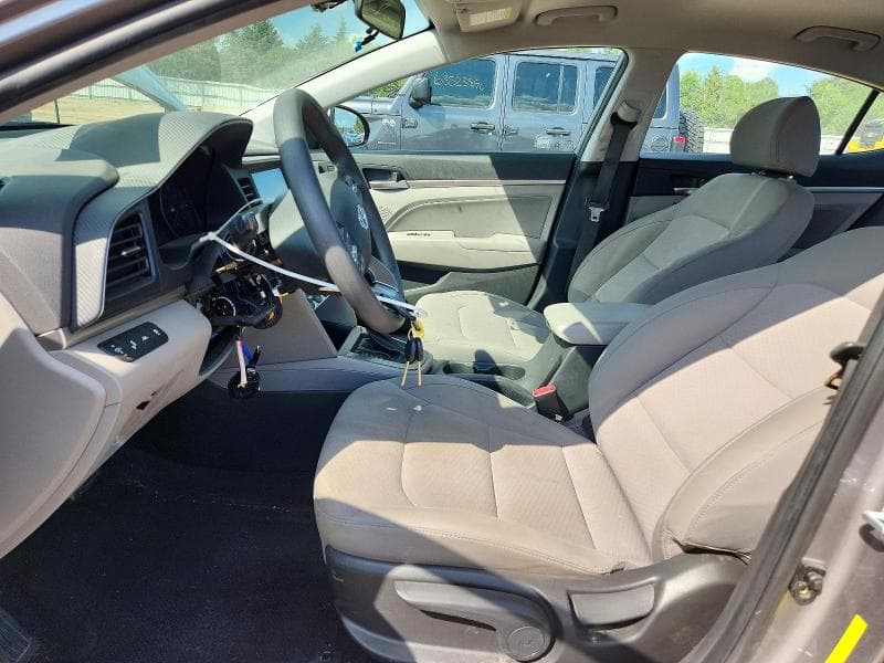 2020 HYUNDAI ELANTRA SEL 7