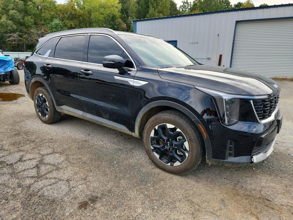 2026 KIA SORENTO S 4