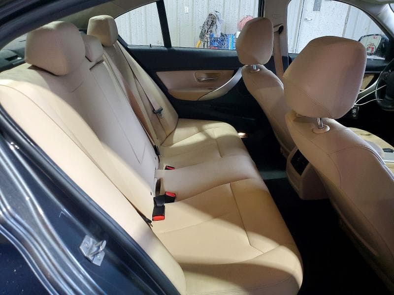 2018 BMW 320 XI 10