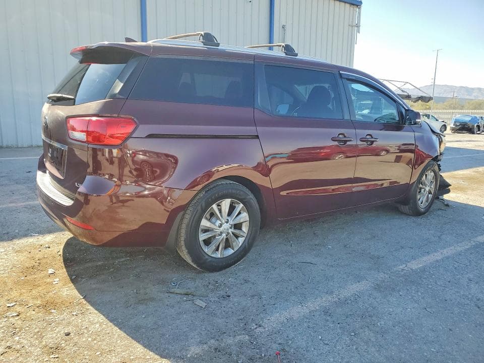 2017 KIA SEDONA LX 3