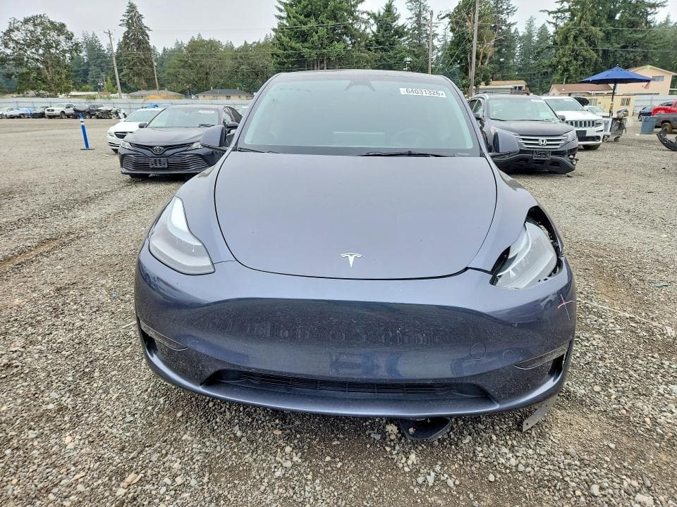 2023 TESLA MODEL Y 5