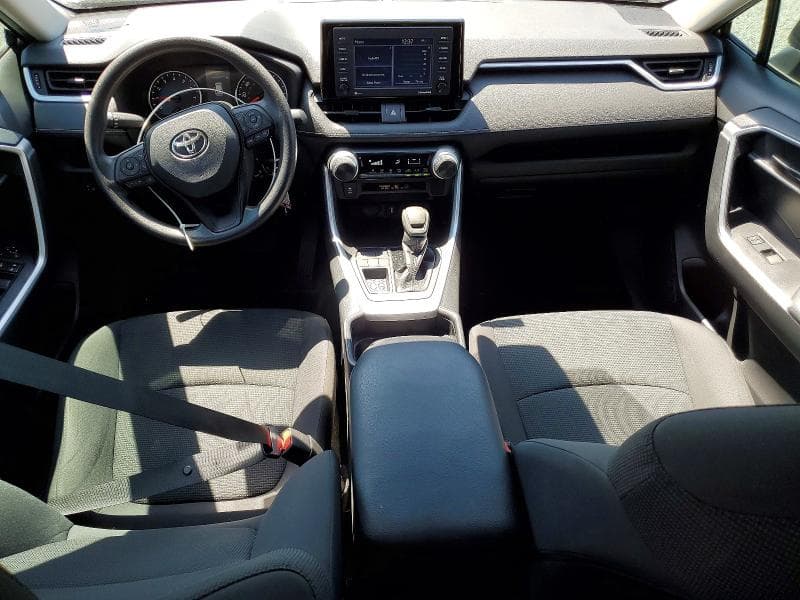 2021 TOYOTA RAV4 LE 8