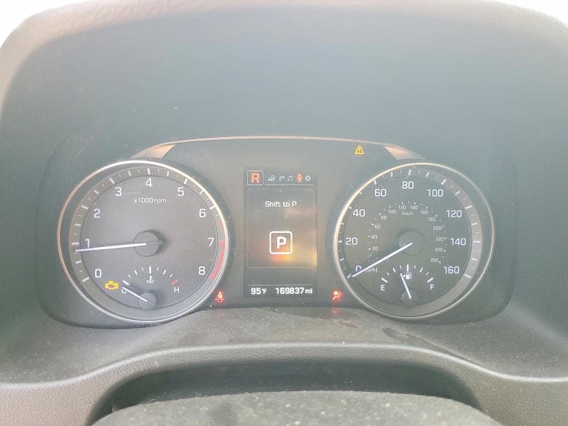 2017 HYUNDAI ELANTRA LIMITED 9