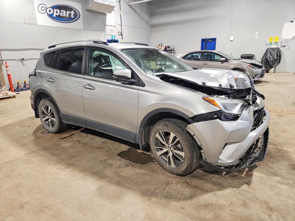 2018 TOYOTA RAV4 LE 4