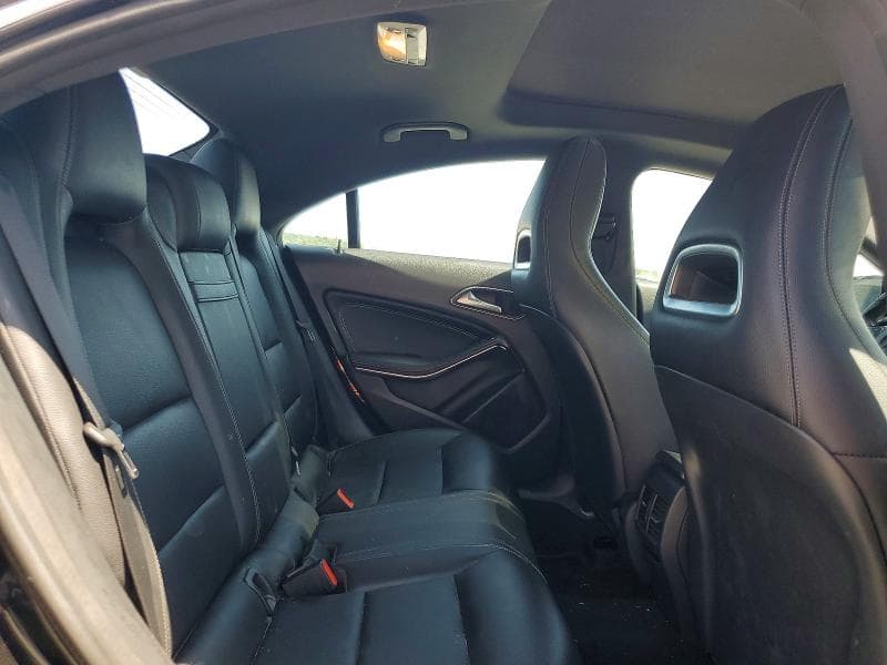 2019 MERCEDES-BENZ CLA 250 4MATIC 10