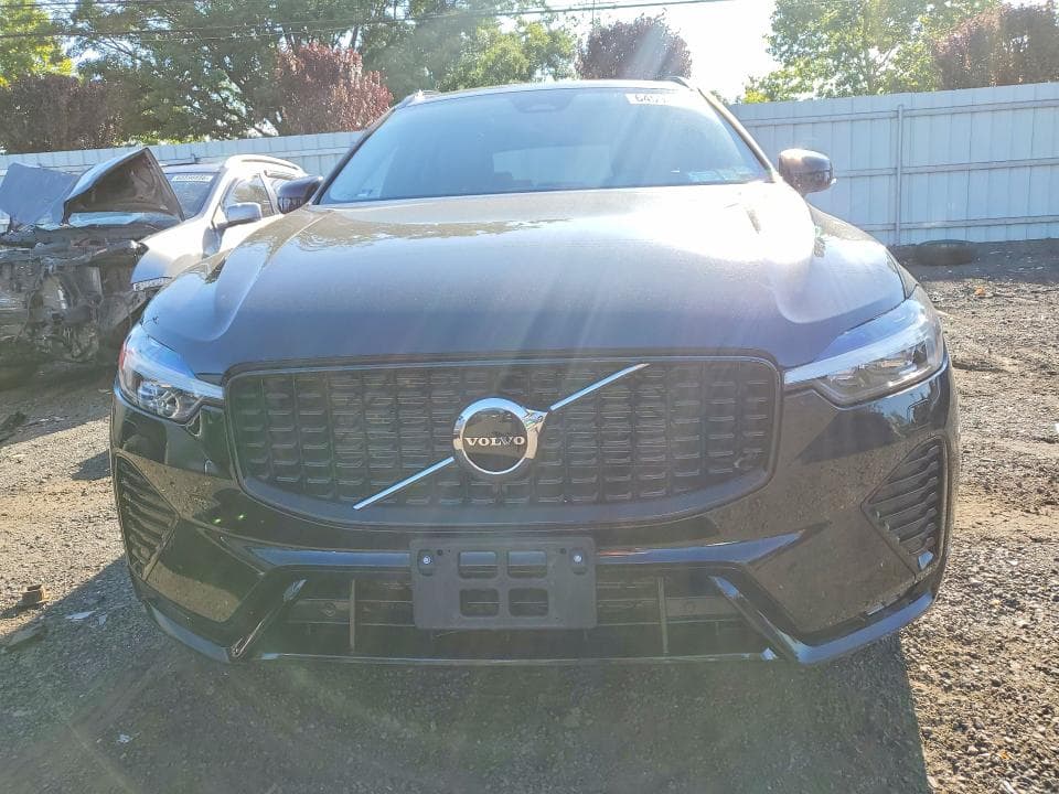 2025 VOLVO XC60 CORE 5