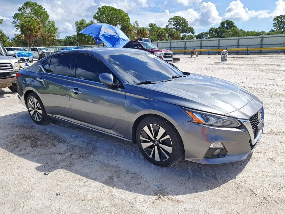 2019 NISSAN ALTIMA SL 4