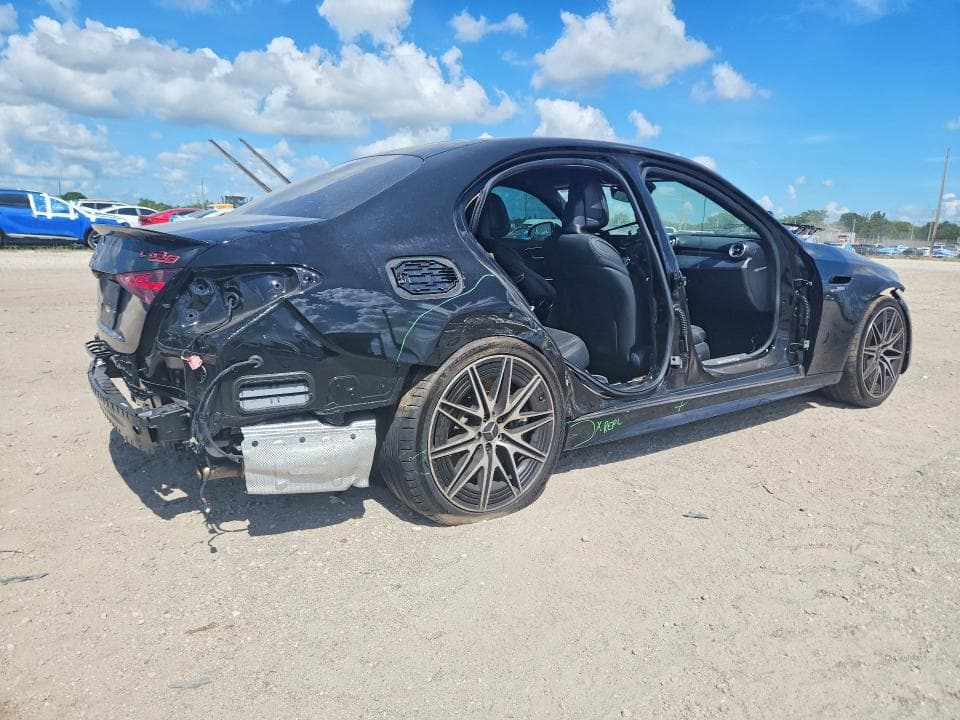 2026 MERCEDES-BENZ C 63 AMG S E PERFORMANCE 3