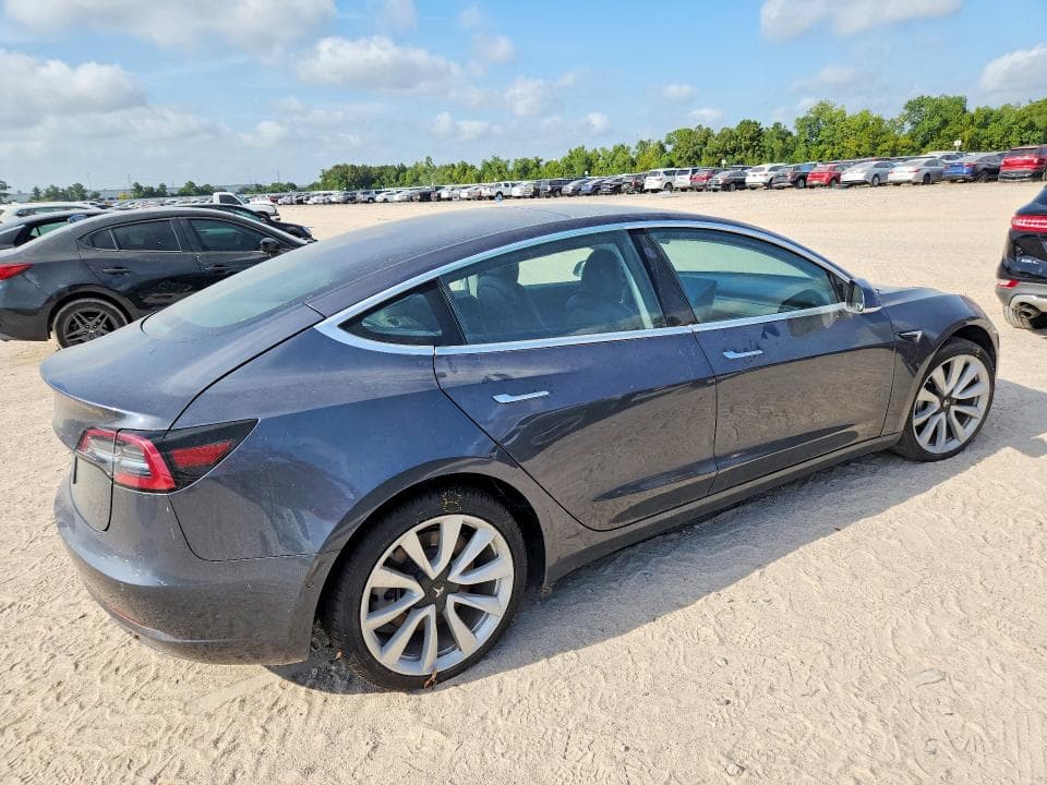 2018 TESLA MODEL 3 3