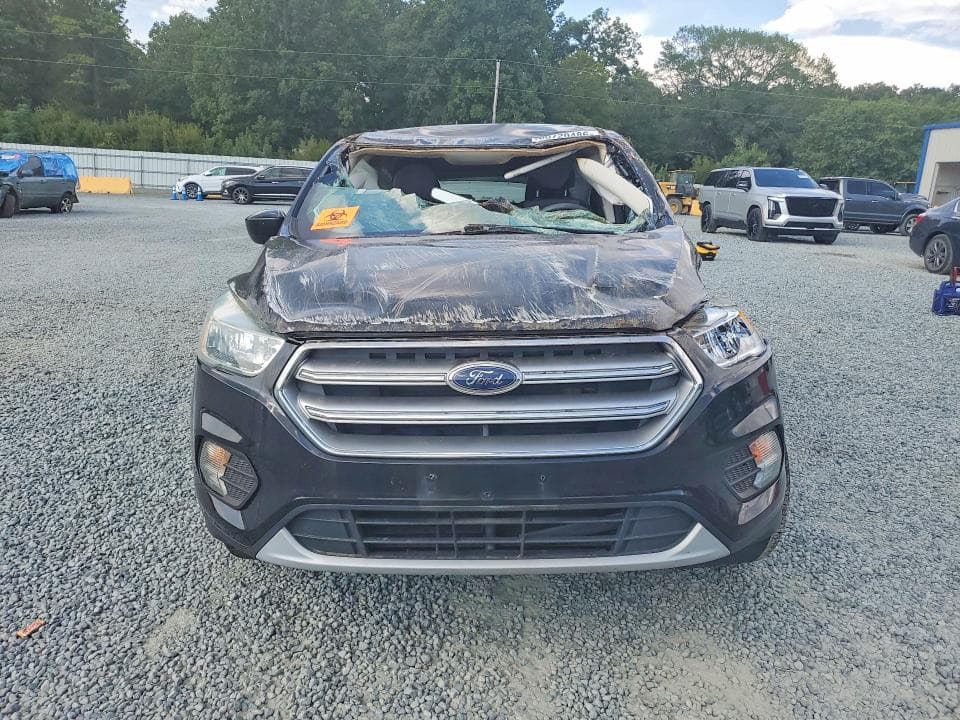 2017 FORD ESCAPE SE 5