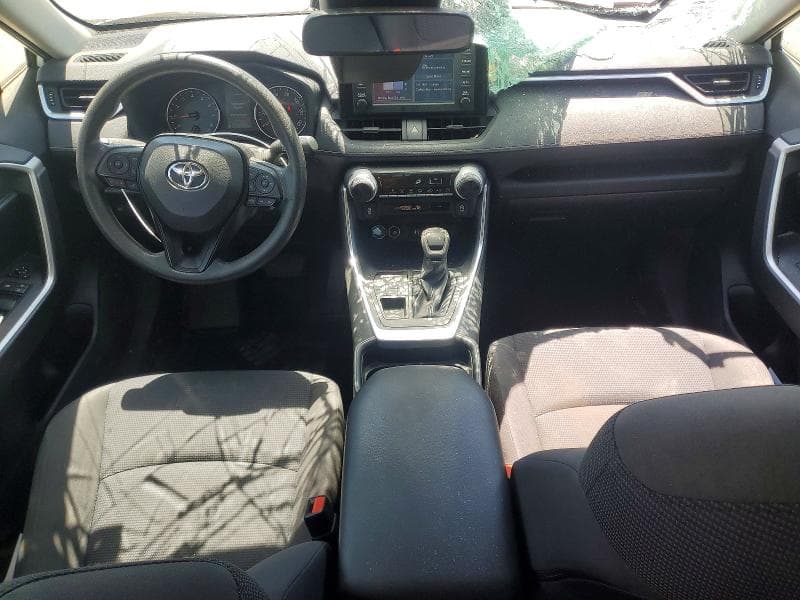 2019 TOYOTA RAV4 LE 8