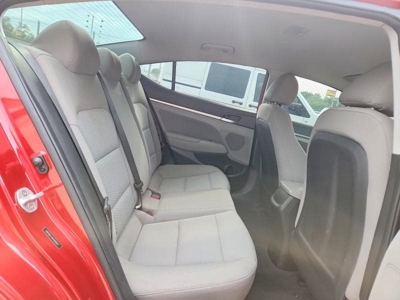 2019 HYUNDAI ELANTRA SEL 10