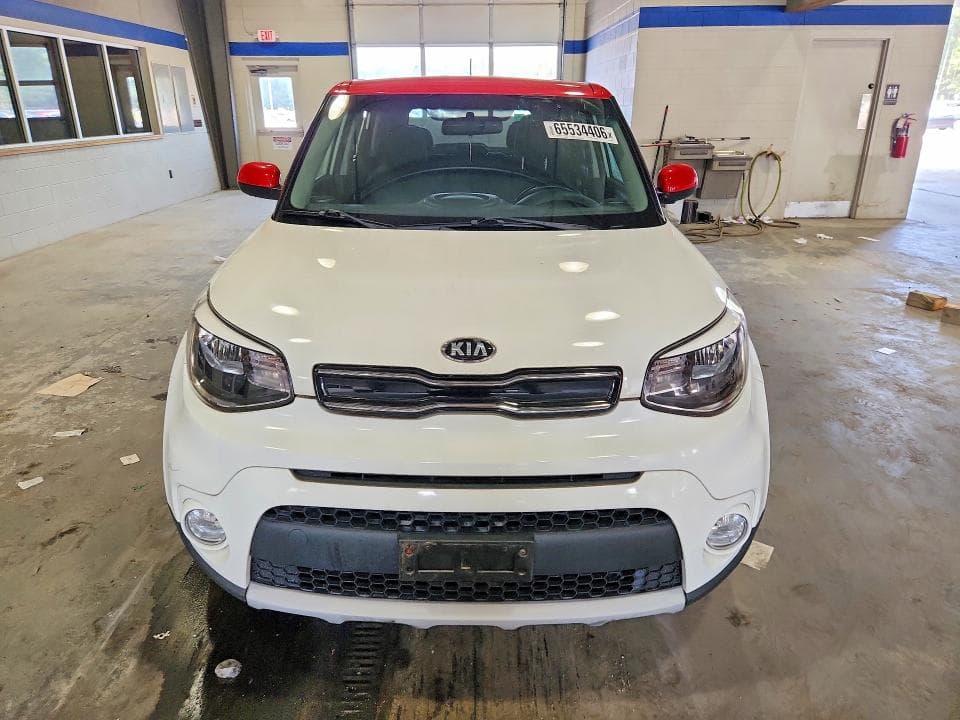 2019 KIA SOUL + 5