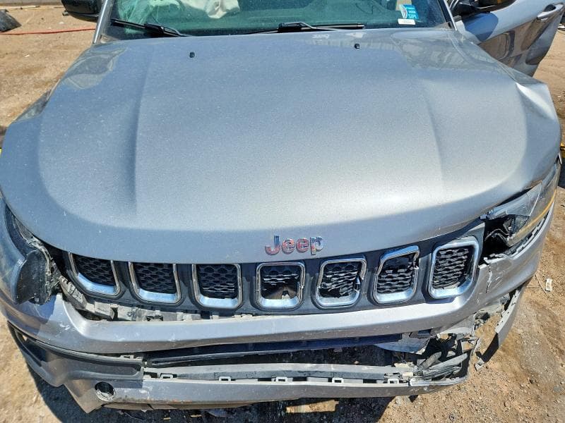 2024 JEEP COMPASS LATITUDE 12