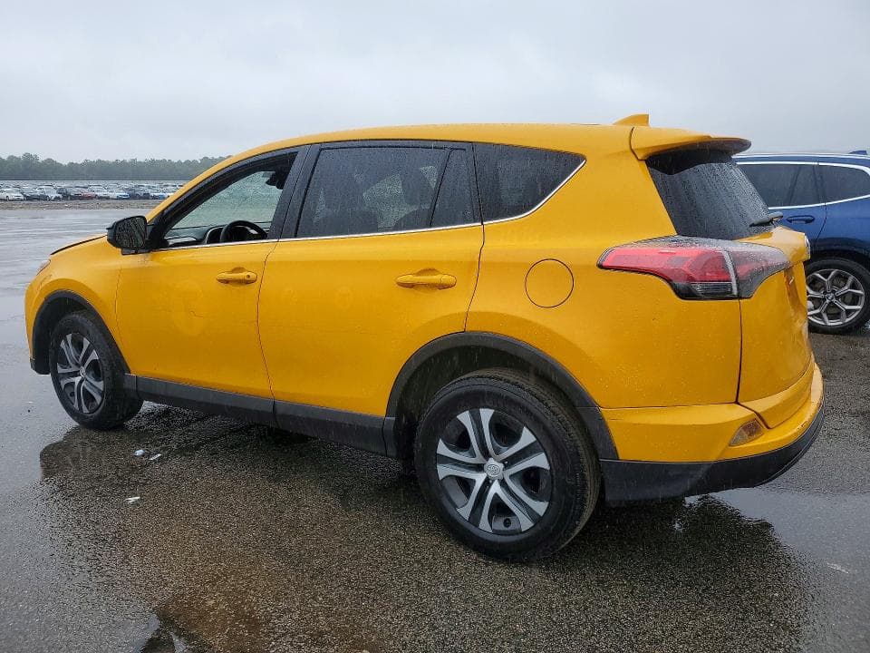 2018 TOYOTA RAV4 LE 2