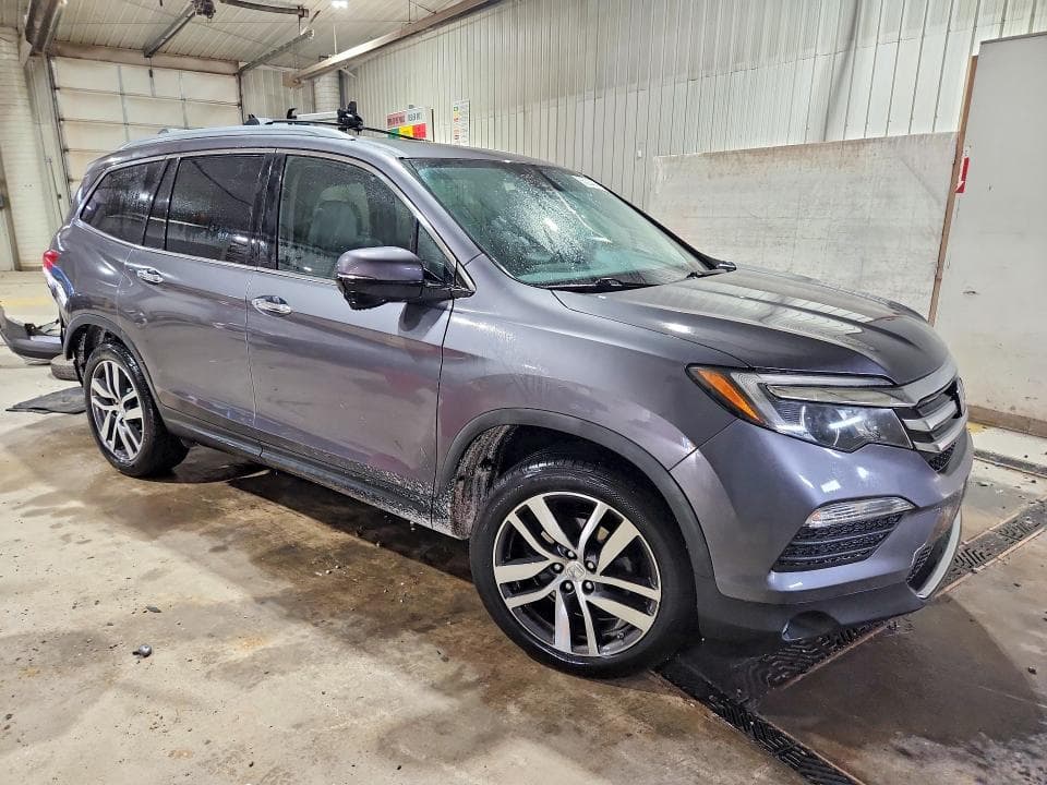 2017 HONDA PILOT TOURING 4