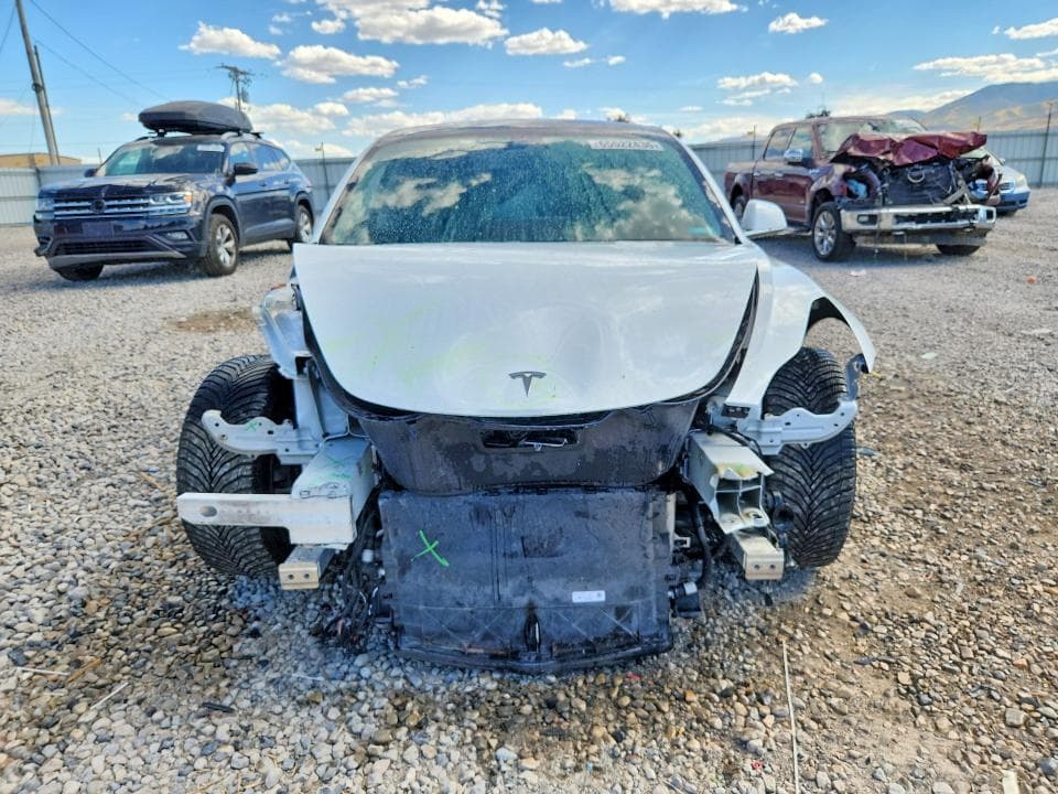 2020 TESLA MODEL 3 9