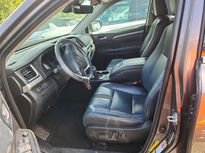 2018 TOYOTA HIGHLANDER SE 7
