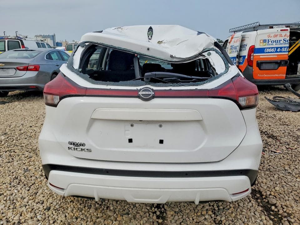 2023 NISSAN KICKS S 6