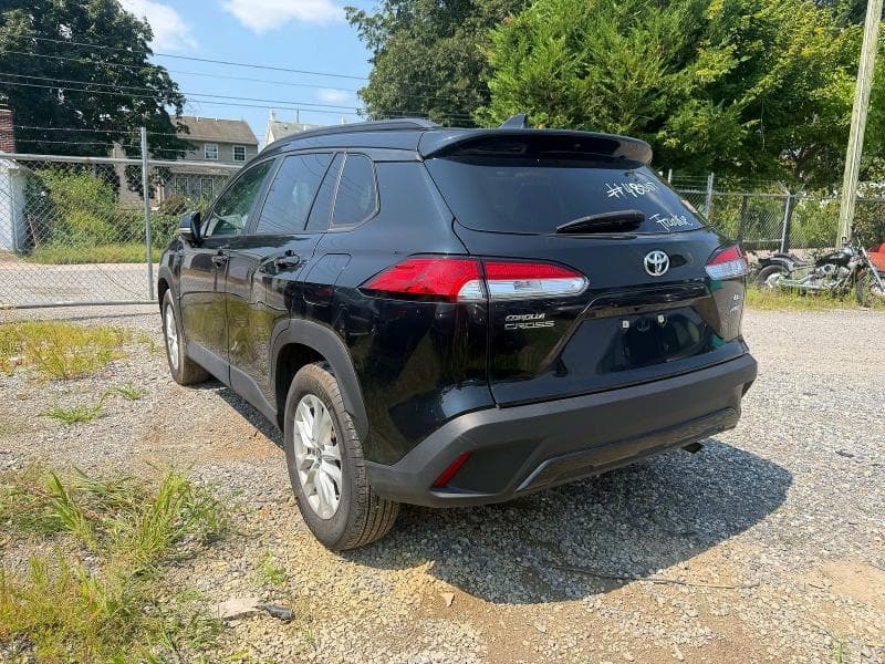 2024 TOYOTA COROLLA CROSS LE 3