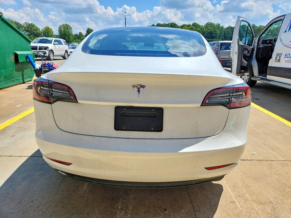 2023 TESLA MODEL 3 6