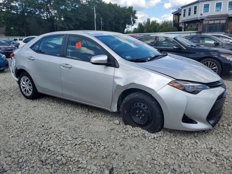 2019 TOYOTA COROLLA LE 4