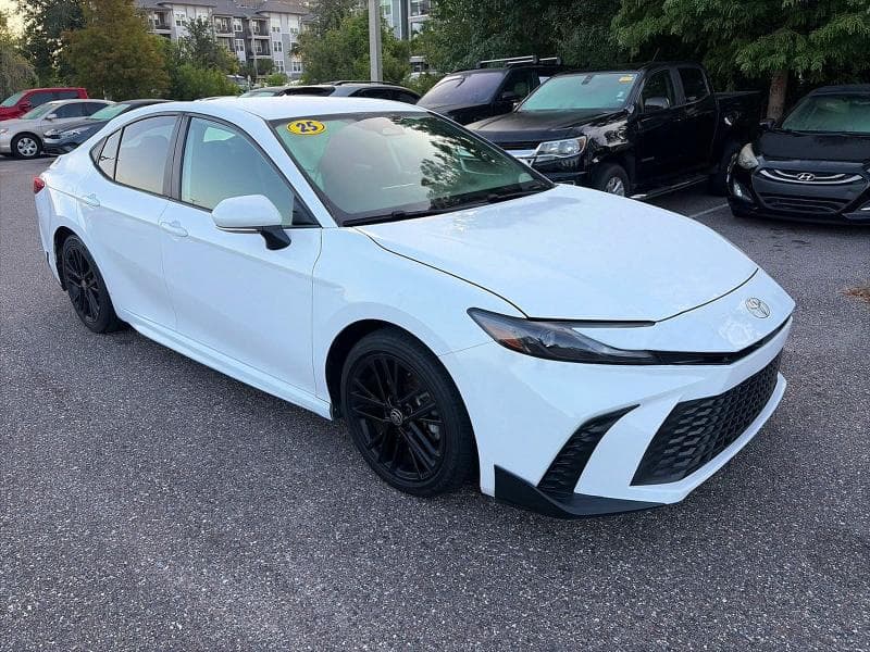 2025 TOYOTA CAMRY SE - 1